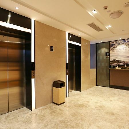 Atour Hotel Maoming エクステリア 写真